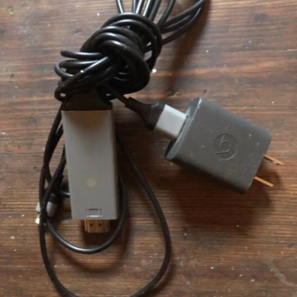 Lightly used/ like new chromecast hdmi iPhone adapter for your television.